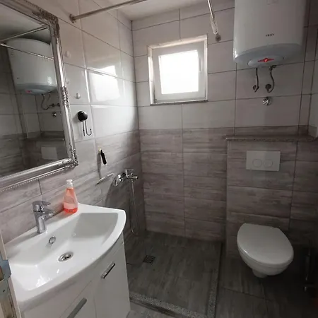 Kula1 Apartman *